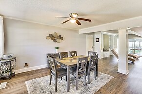 10 Mi to St Simons Island: Home w/ Screened Porch