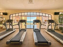 Steps to Sandy Beach Pool Renovated 2BR Condo
