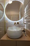 Neon 45 Apartment - ProperUNIT