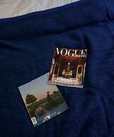 Neon 45 Apartment - ProperUNIT