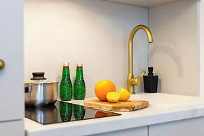 Neon 45 Apartment - ProperUNIT