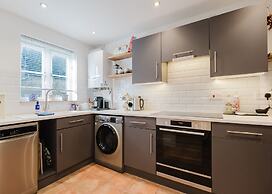 Stylish Retreat with Garden in Tetbury