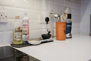 Stylish Retreat with Garden in Tetbury