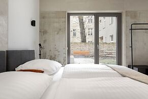 Global Living I The Graf