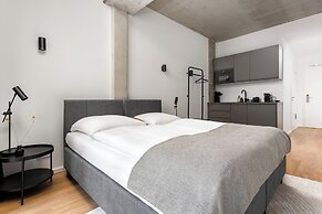 Global Living I The Graf