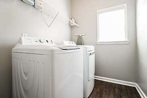 Comfortable Family Retreat Sleeps 10 3 Bedroom Home