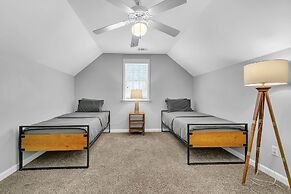 Comfortable Family Retreat Sleeps 10 3 Bedroom Home