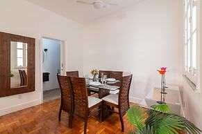 Sophisticated Just a few Steps From the Lagoon Sb301