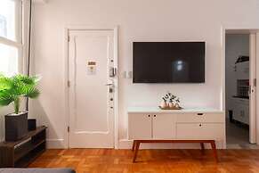 Sophisticated Just a few Steps From the Lagoon Sb301