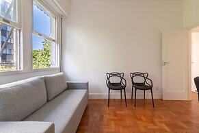 Sophisticated Just a few Steps From the Lagoon Sb301