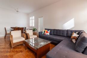 Sophisticated Just a few Steps From the Lagoon Sb301