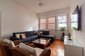 Sophisticated Just a few Steps From the Lagoon Sb301