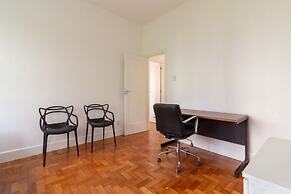 Sophisticated Just a few Steps From the Lagoon Sb301