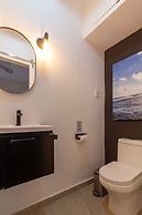 Sophisticated Just a few Steps From the Lagoon Sb301