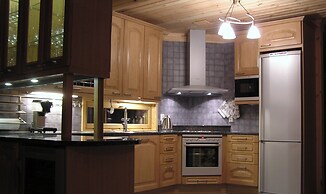 Spacious Villa With Great Scenery and Nature