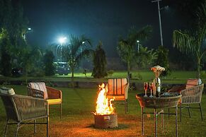 Alaya Stays 5 BHK Pet friendly with pvt pool - Ashirwad Farms