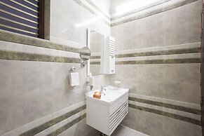 Alaya Stays 5 BHK Pet friendly with pvt pool - Ashirwad Farms