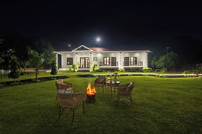 Alaya Stays 5 BHK Pet friendly with pvt pool - Ashirwad Farms
