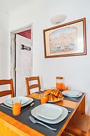 Lisbon Viewpoint Retreat