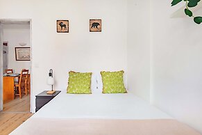 Lisbon Viewpoint Retreat