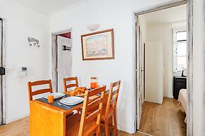 Lisbon Viewpoint Retreat