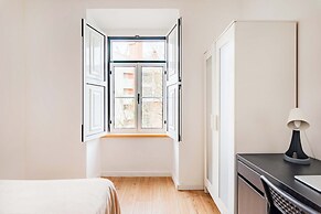 Lisbon Viewpoint Retreat