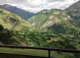 Charming Chalet in Bourella