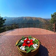 Q swarga Retreat