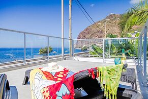 Madeira Beach House by Atlantic Holiday