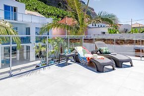 Madeira Beach House by Atlantic Holiday