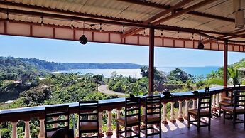 Ocean and Forest View Hotel Manolo