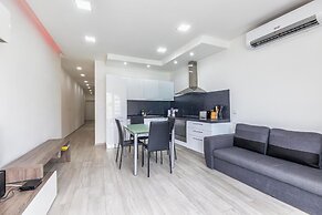 Seafront Designer Bliss in Central St Julian's