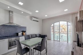 Seafront Designer Bliss in Central St Julian's