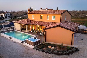 Villa Starlight Gaze