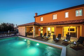 Villa Starlight Gaze