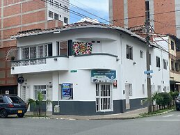Hostal CasaBlanca in Laureles Medellin