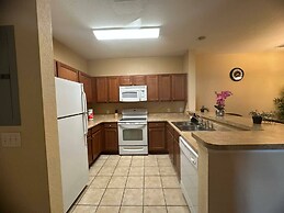 Cozy Condo Just a few Minutes From Disney