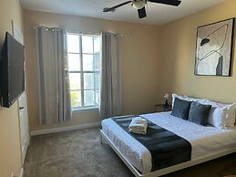 Cozy Condo Just a few Minutes From Disney
