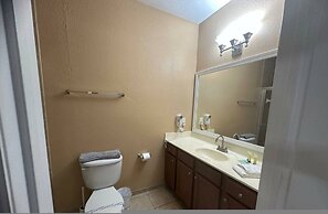 Cozy Condo Just a few Minutes From Disney