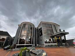 Infinite Luxury Hotels and Suites