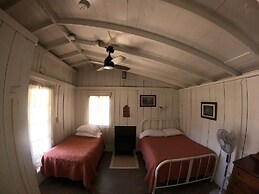 Van Zandt's Redwood View Resort