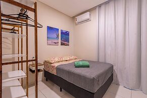 FLATS MAR'BELLA COM VARANDA, 100M PRAIA, PETFRIENDLY E ESTACIONAMENTO