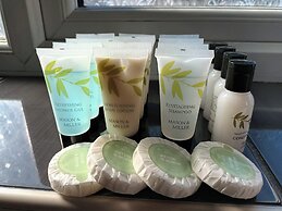 Charming 3-bed House in Birmingham Near nec & hs2