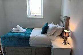 Charming 3-bed House in Birmingham Near nec & hs2