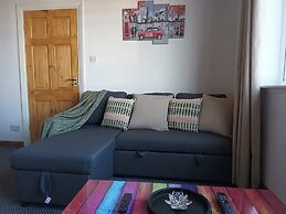 Charming 3-bed House in Birmingham Near nec & hs2