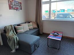 Charming 3-bed House in Birmingham Near nec & hs2