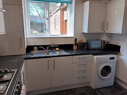 Charming 3-bed House in Birmingham Near nec & hs2