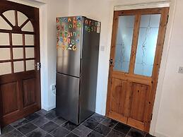 Charming 3-bed House in Birmingham Near nec & hs2