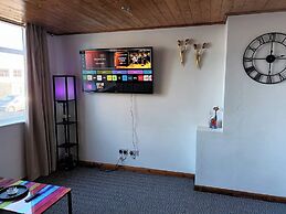 Charming 3-bed House in Birmingham Near nec & hs2