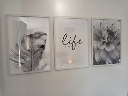 Charming 3-bed House in Birmingham Near nec & hs2